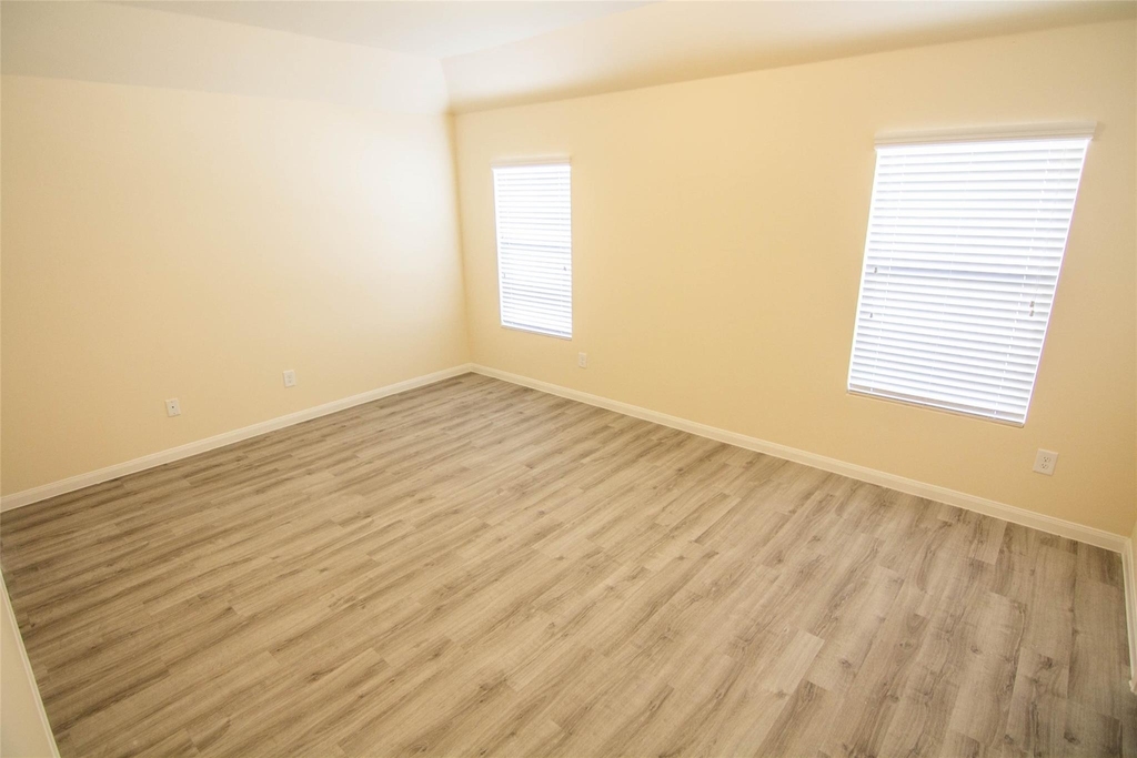 3514 Bluebird Park Lane - Photo 5
