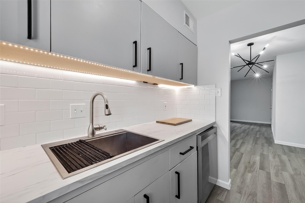 1811 Stoney Brook Drive - Photo 14