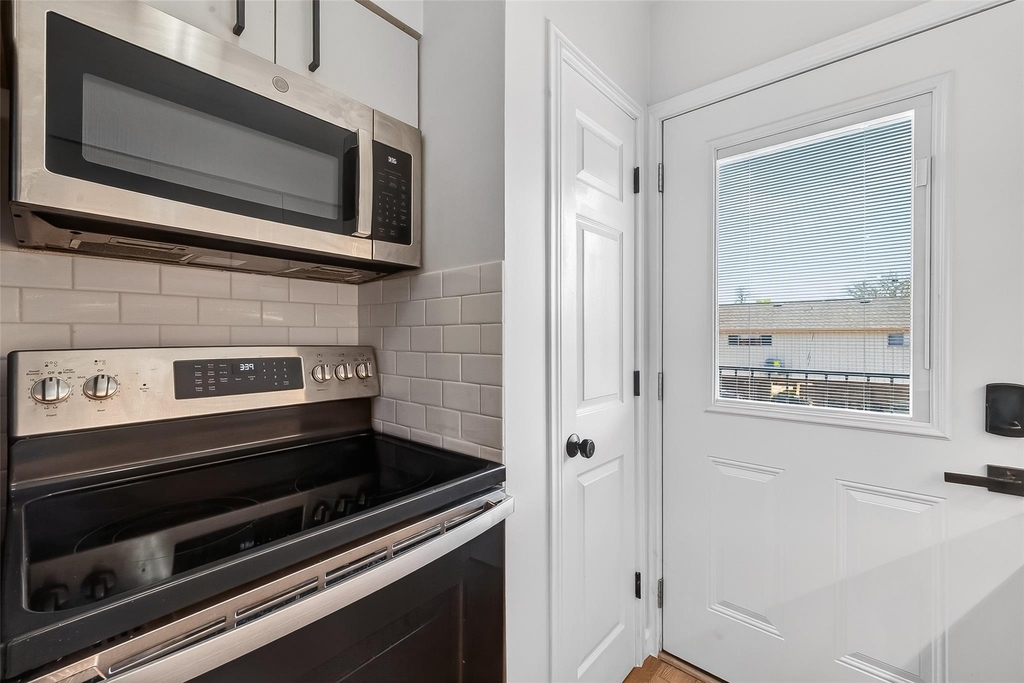 1811 Stoney Brook Drive - Photo 10