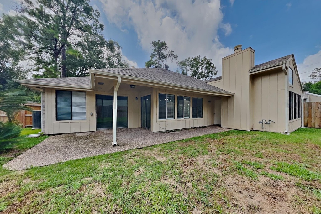 8607 Pines Place Drive - Photo 14