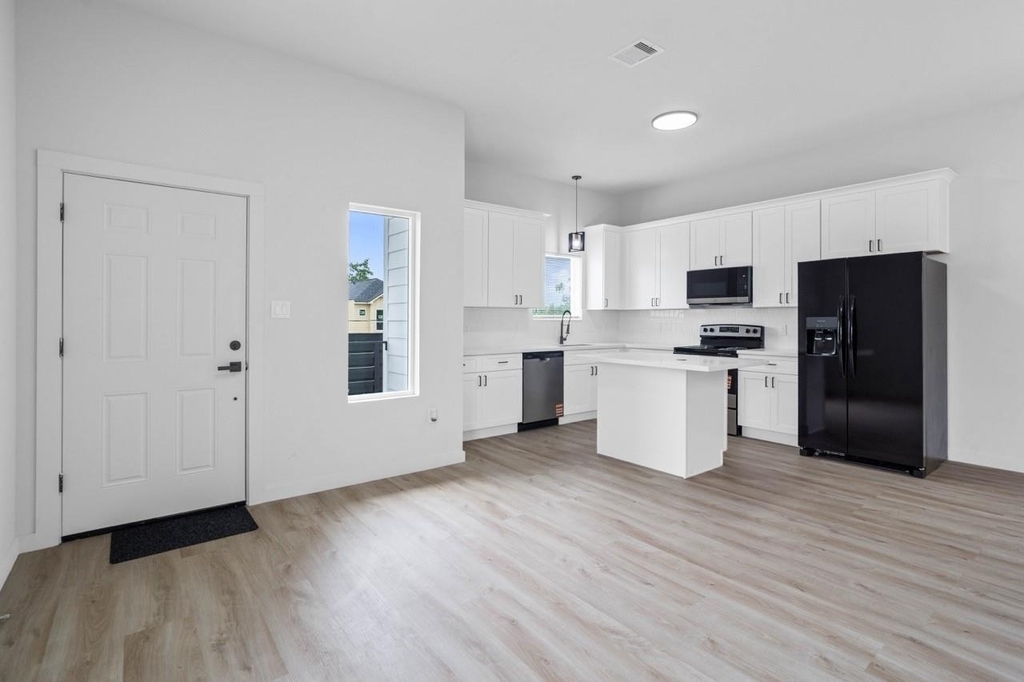 9725 Kerr Street - Photo 9