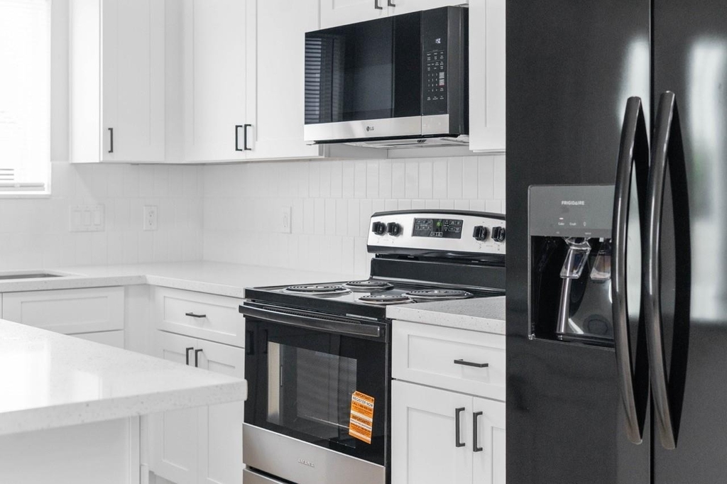 9725 Kerr Street - Photo 18