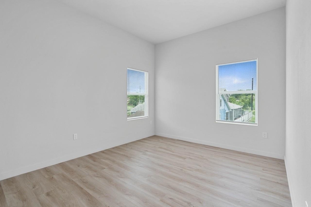 9725 Kerr Street - Photo 25