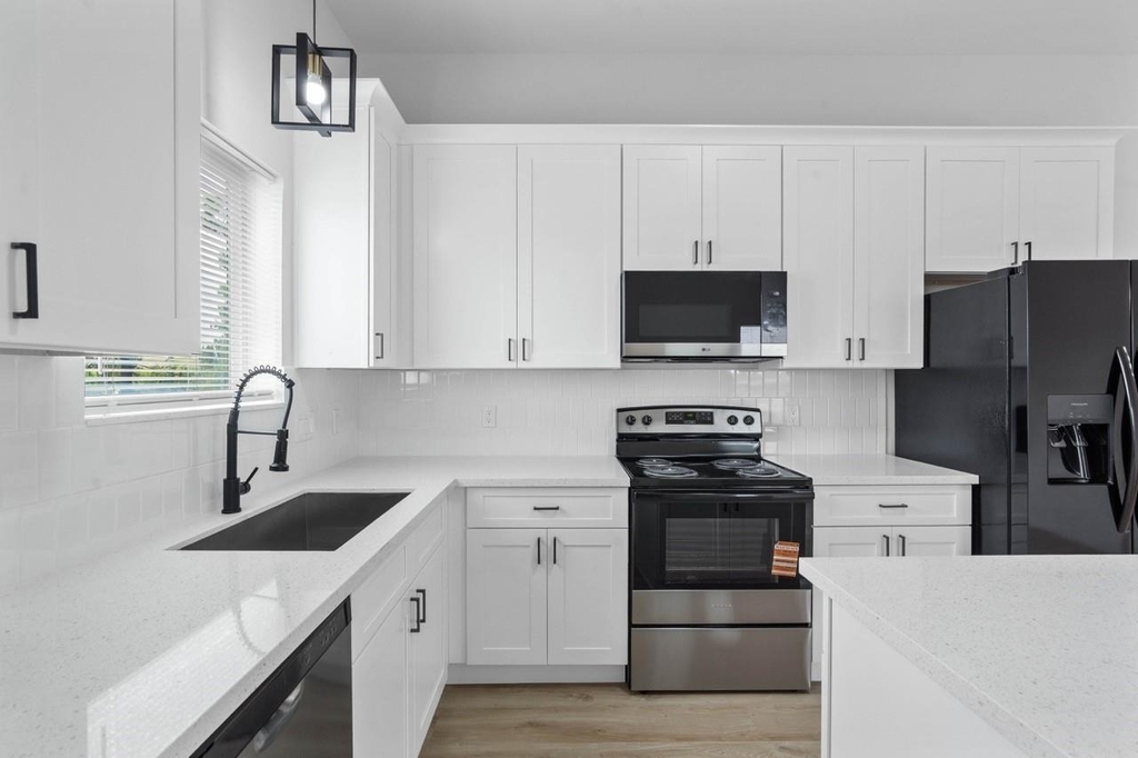 9725 Kerr Street - Photo 13