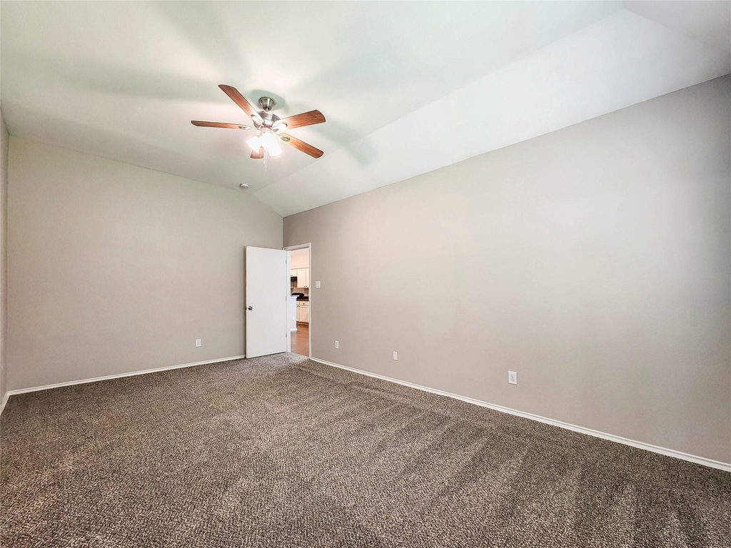 11427 Ryan Court - Photo 8