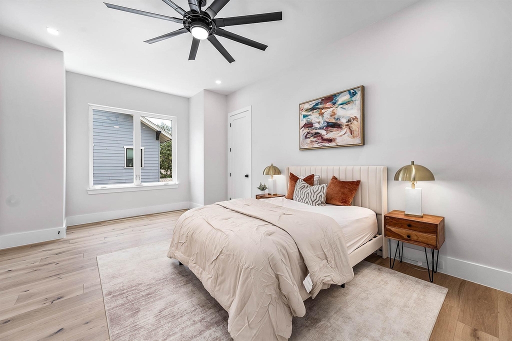 408 W 30th Street - Photo 34