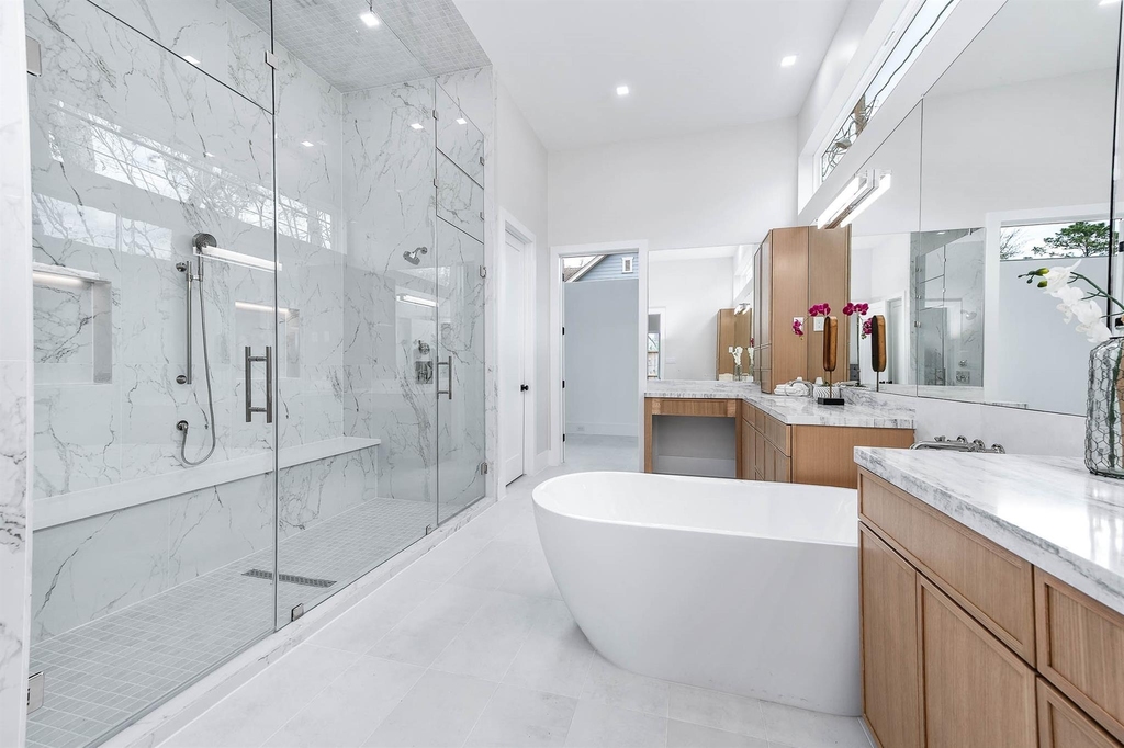 408 W 30th Street - Photo 18