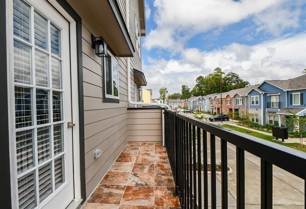 5262 Ella Boulevard - Photo 12