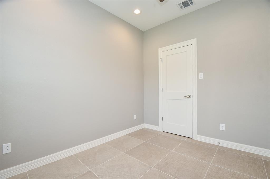 5262 Ella Boulevard - Photo 21