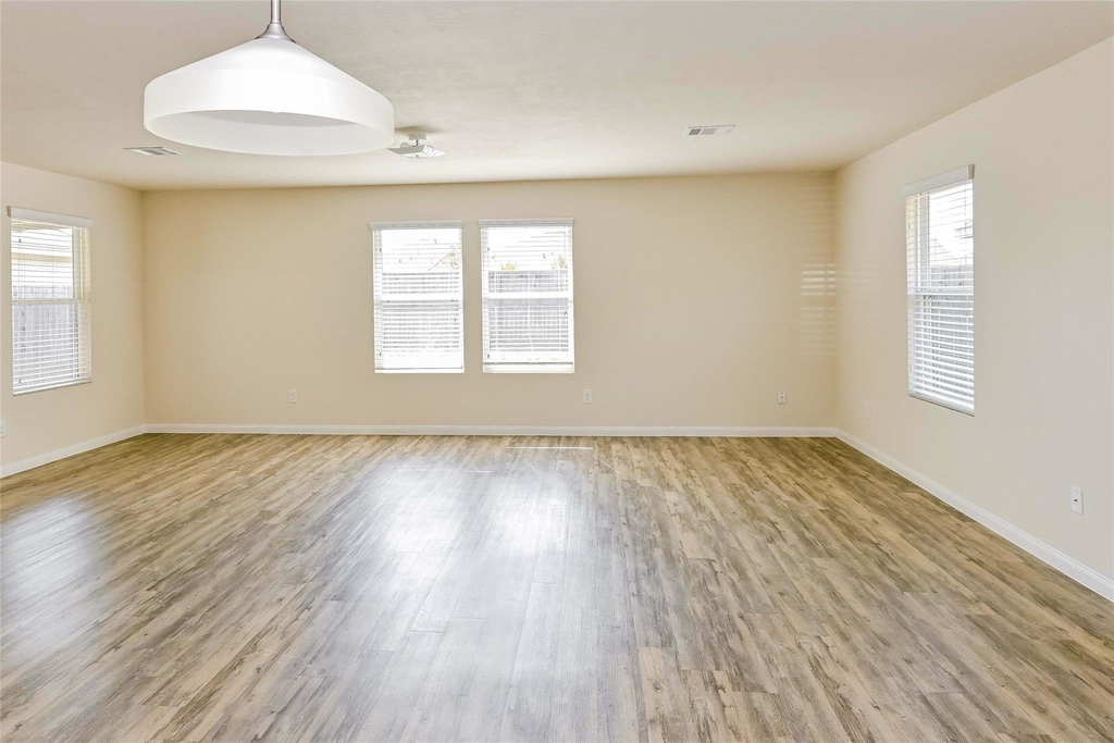 13286 Italian Cypress Avenue - Photo 9