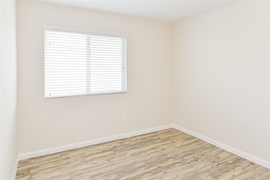 13286 Italian Cypress Avenue - Photo 5