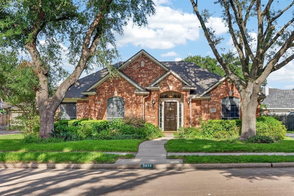 5814 Eldridge Glen Drive - Photo 1