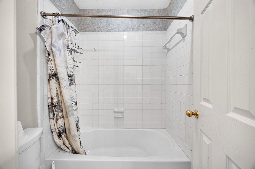 5814 Eldridge Glen Drive - Photo 27