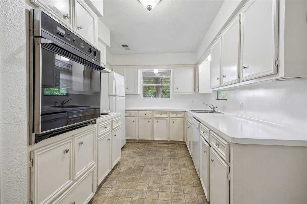 4022 Woodcraft Street - Photo 5