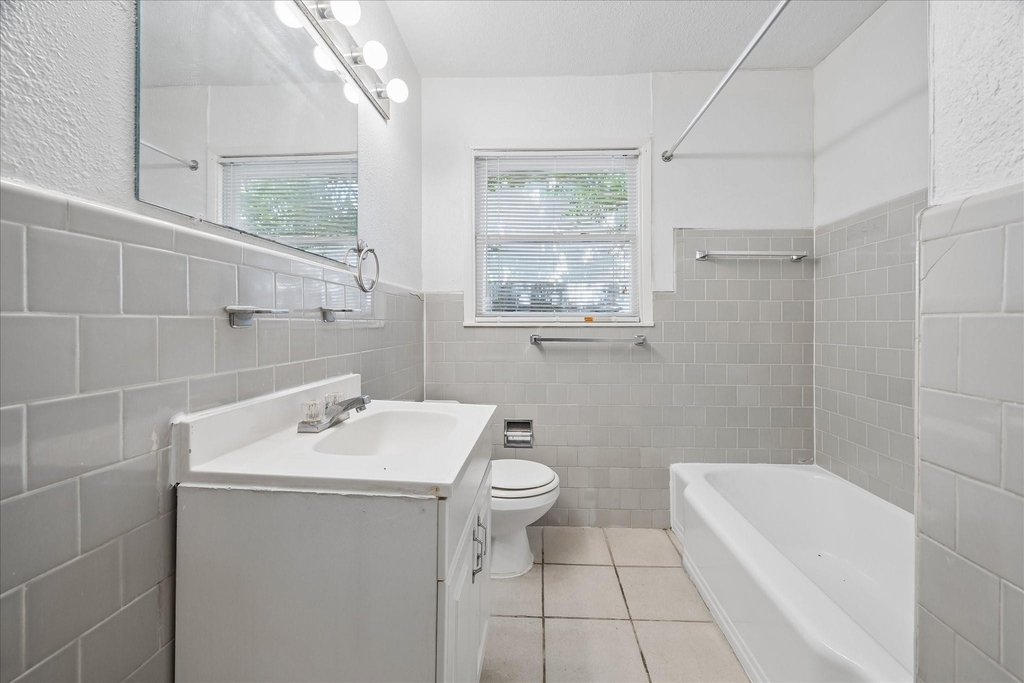 4022 Woodcraft Street - Photo 9