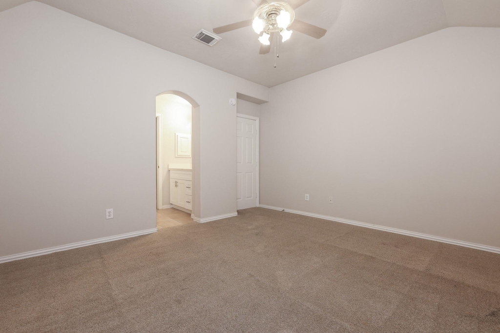24319 Bay Hill Boulevard - Photo 17