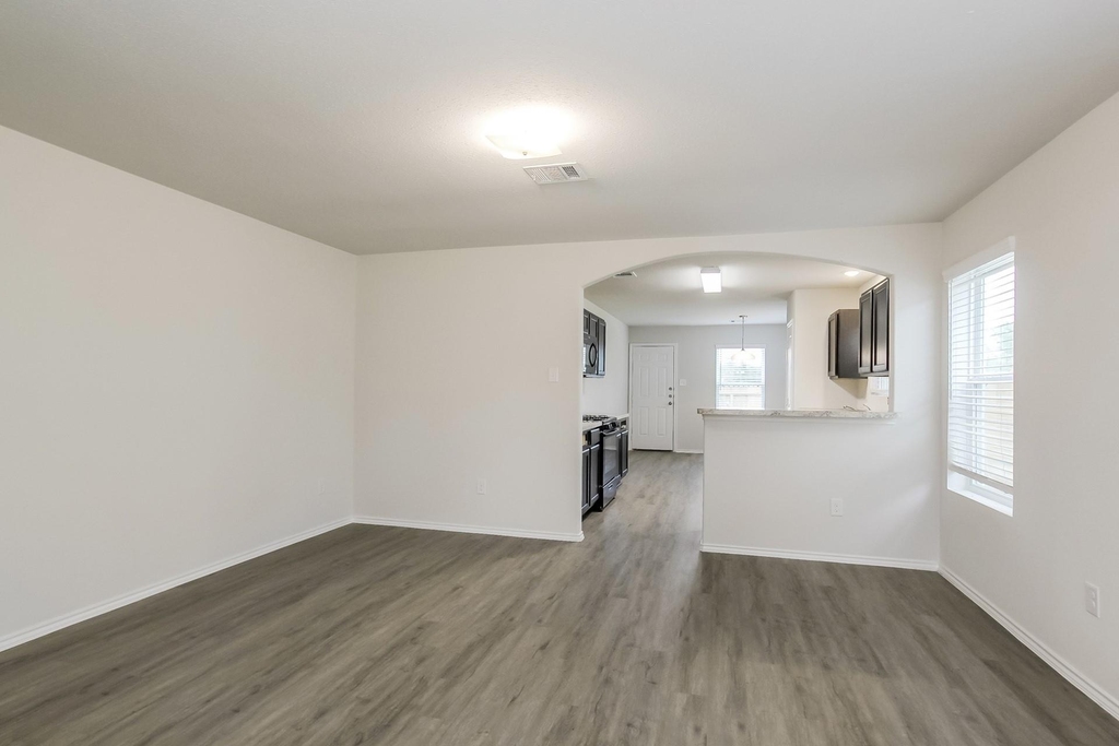 325 Shelby Meadow Drive - Photo 5