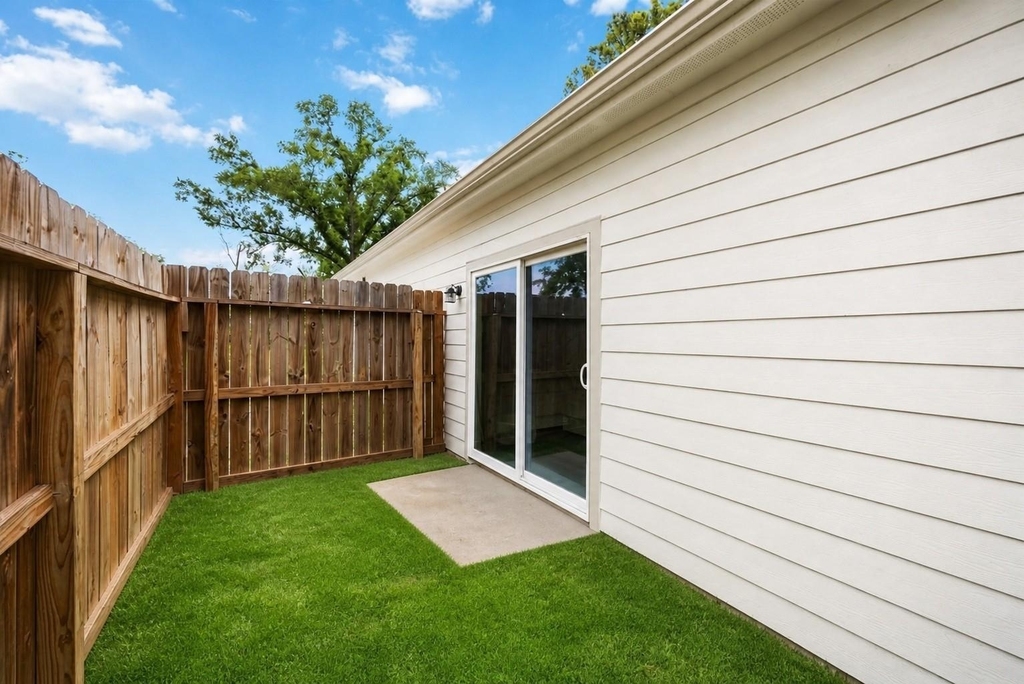 8614 Peachtree Street - Photo 16