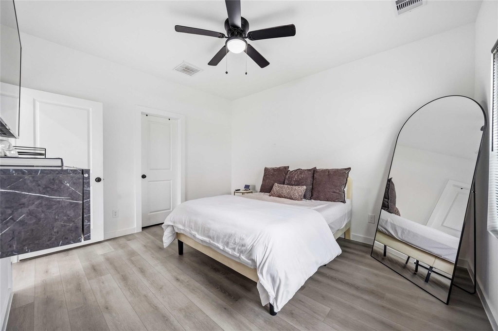 8614 Peachtree Street - Photo 14