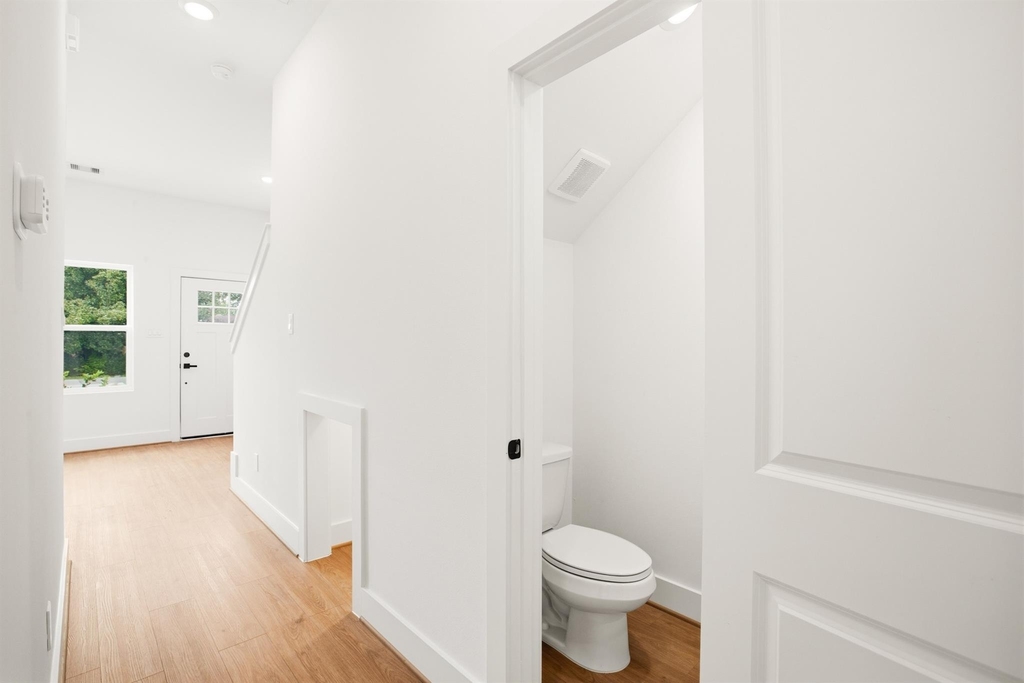 7841 Sunnyhill Street - Photo 8