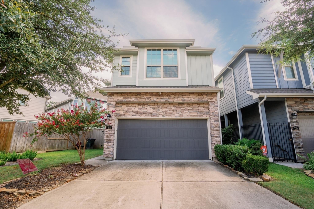 214 Club Crest Ln - Photo 0