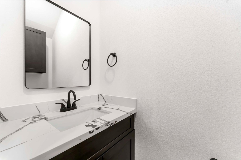 7987 Chateau Street - Photo 18