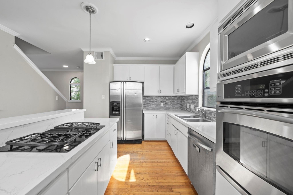 2154 Arabelle Street - Photo 24