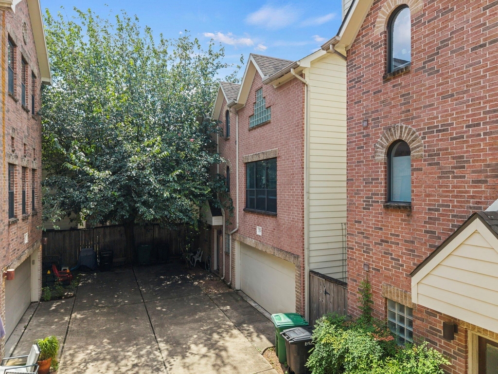2154 Arabelle Street - Photo 7