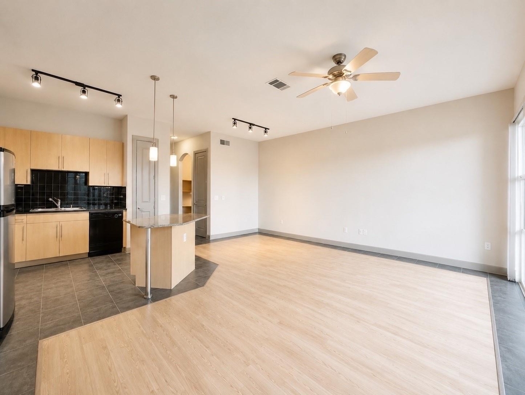 3660 Richmond St Avenue - Photo 1