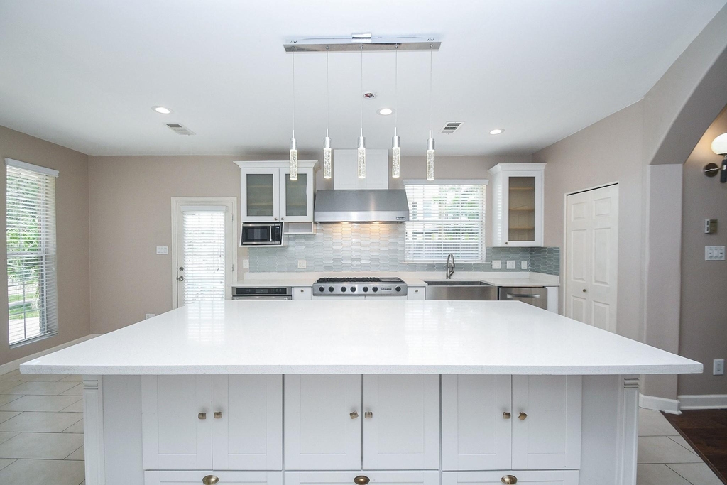 9715 Atwell Drive - Photo 3