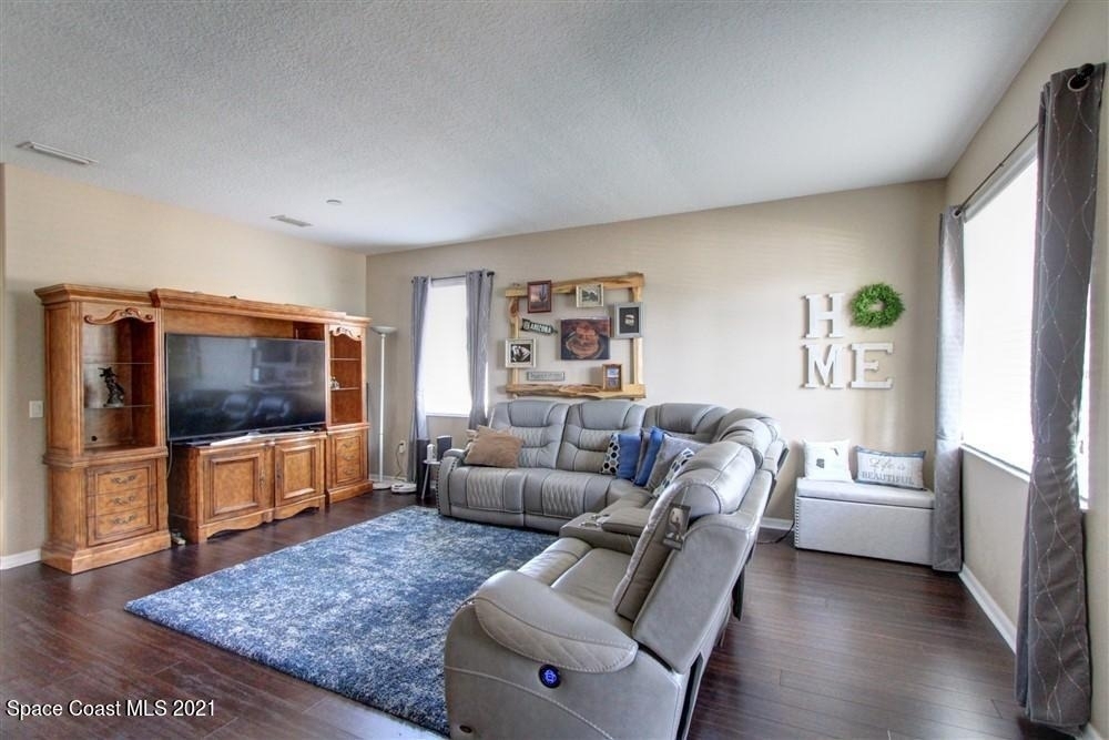 3280 Recco Place - Photo 2