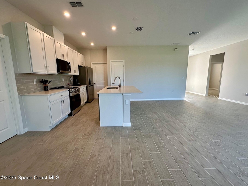 1326 Seeley Circle Nw - Photo 11
