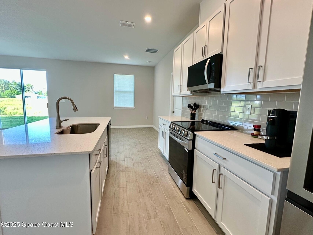1326 Seeley Circle Nw - Photo 10