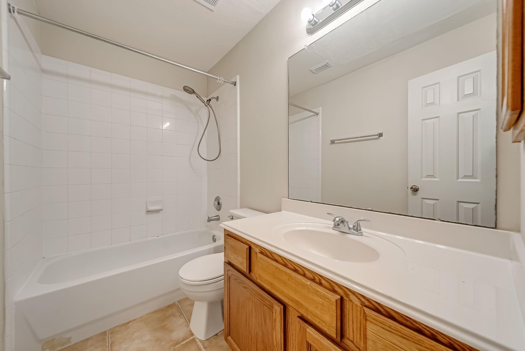 12810 Lake Shore Drive - Photo 20