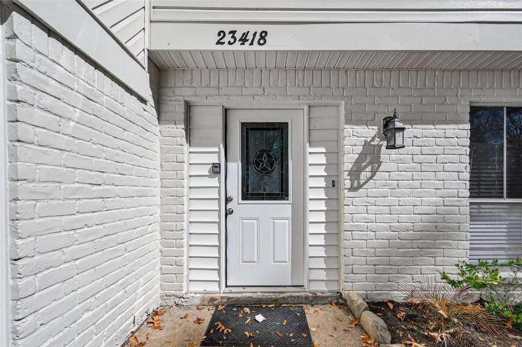 23418 Briarcreek Boulevard - Photo 1