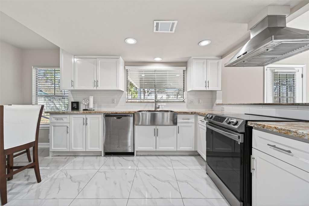 23418 Briarcreek Boulevard - Photo 12