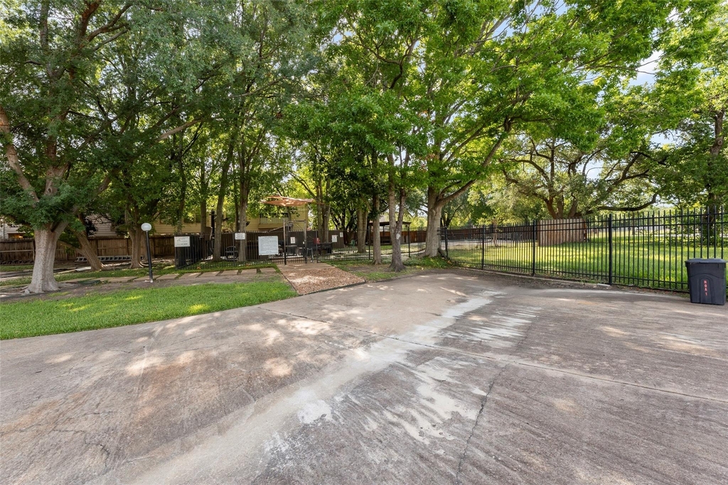 11710 Southlake Drive - Photo 28