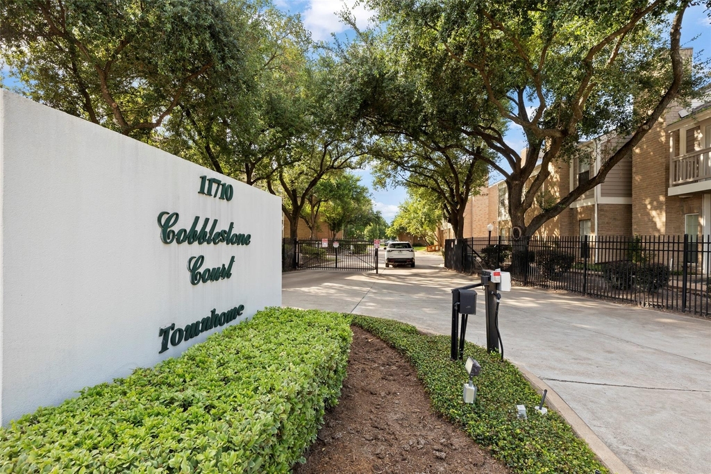 11710 Southlake Drive - Photo 29