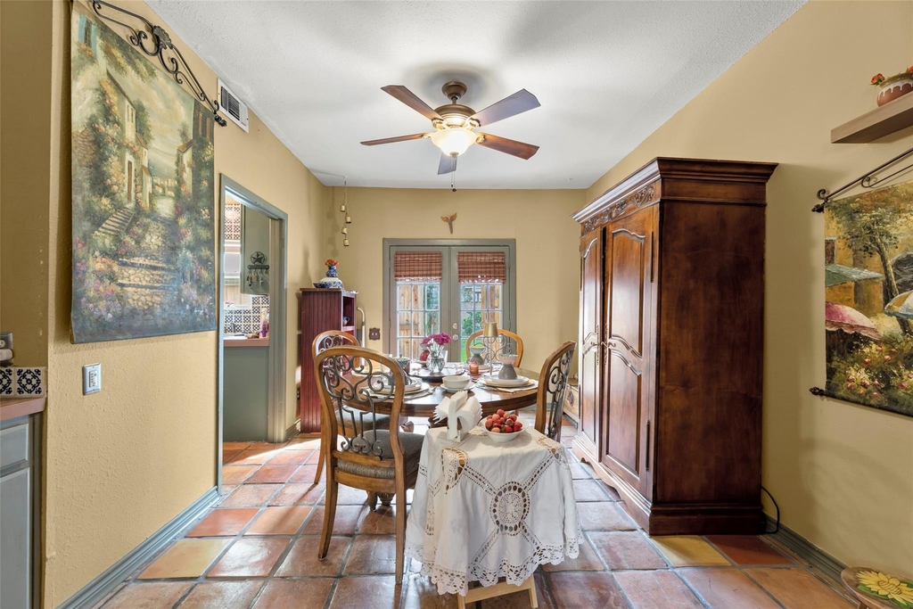 11710 Southlake Drive - Photo 10