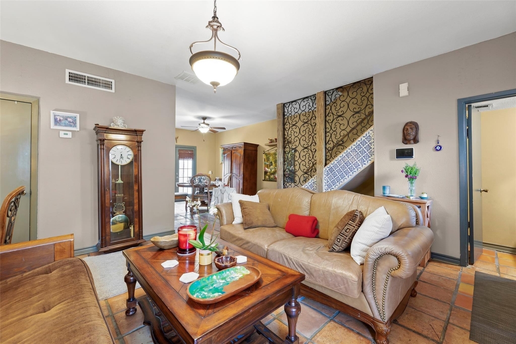 11710 Southlake Drive - Photo 4
