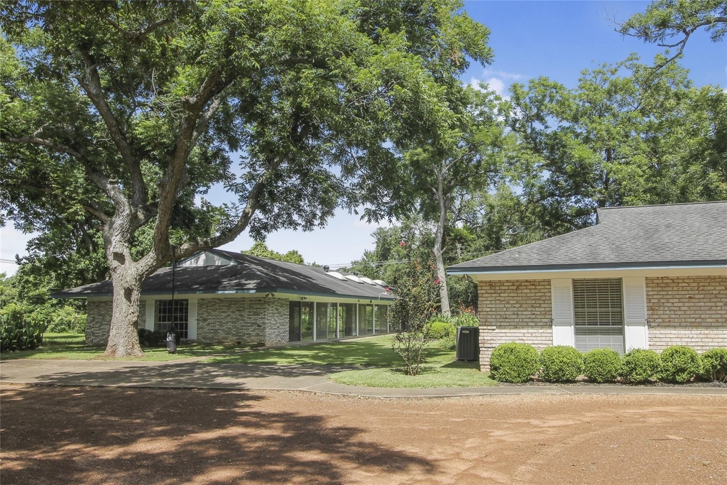 536 Oak Drive - Photo 3
