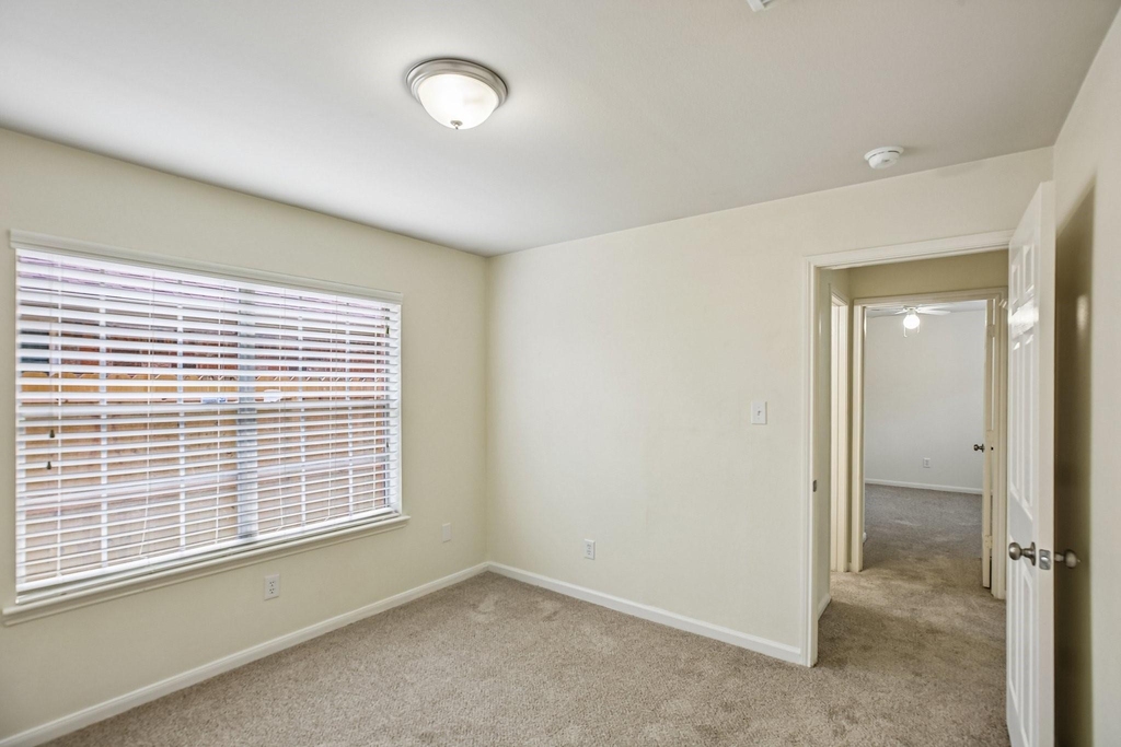 16911 Bouldgreen - Photo 25