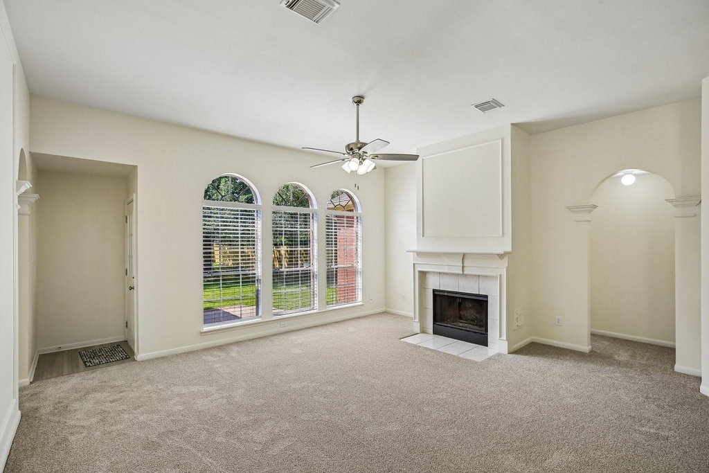 16911 Bouldgreen - Photo 2