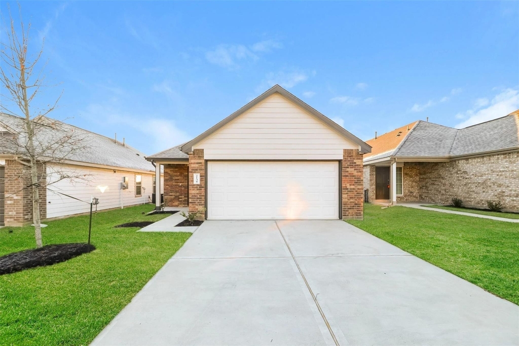 2138 Middle Ridge - Photo 0