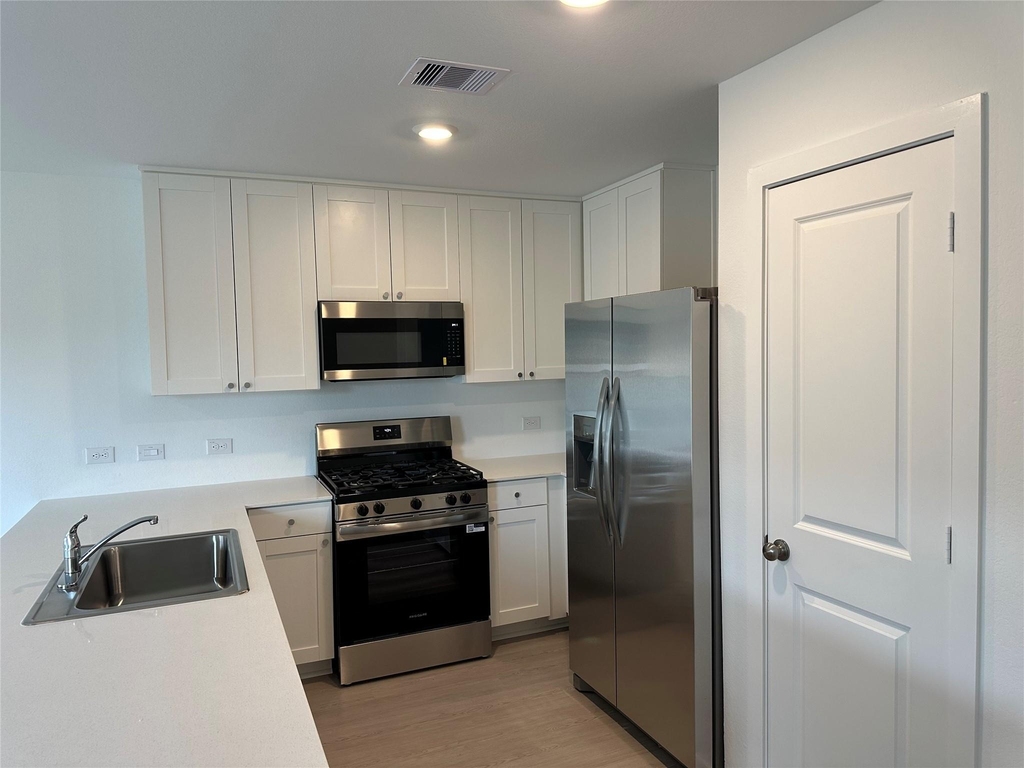 6209 Alder Creek - Photo 8