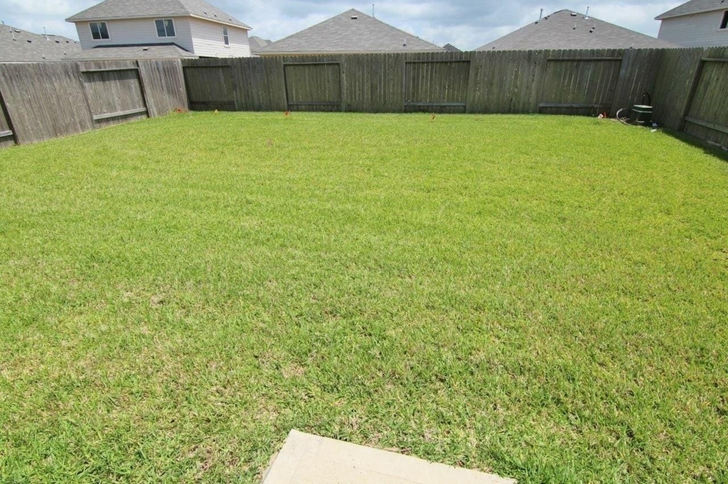 16 Leisure Shore Court - Photo 1