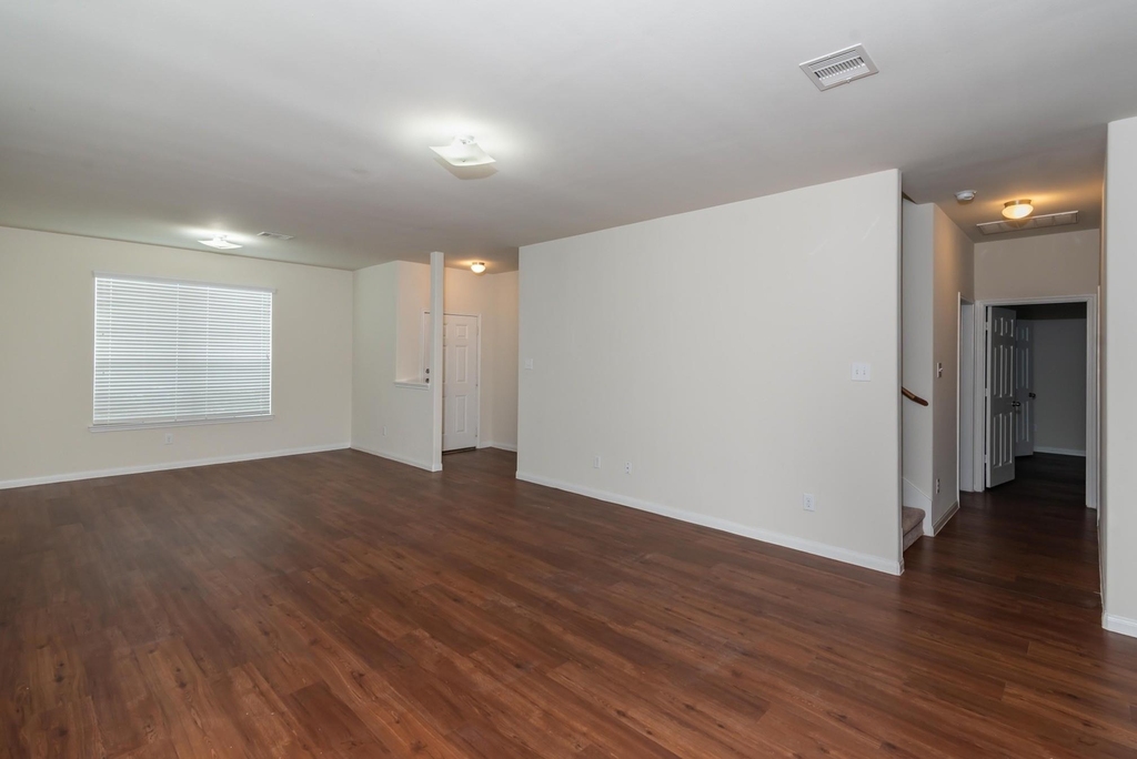16 Leisure Shore Court - Photo 9