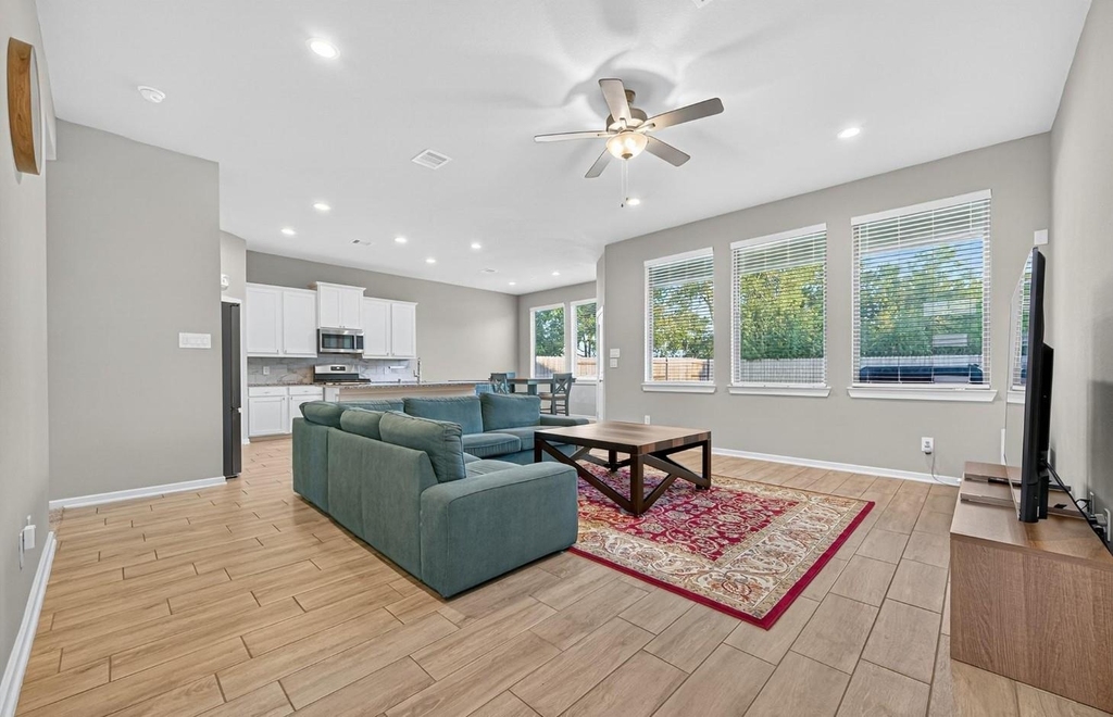 2134 Bluegrass Lane - Photo 4