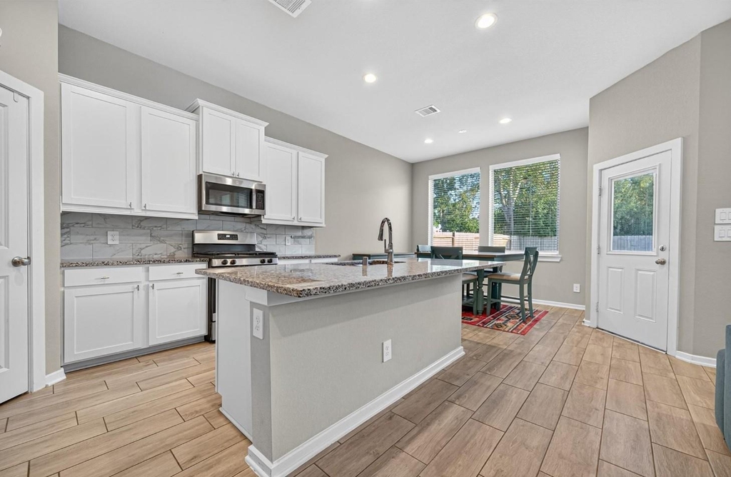 2134 Bluegrass Lane - Photo 7
