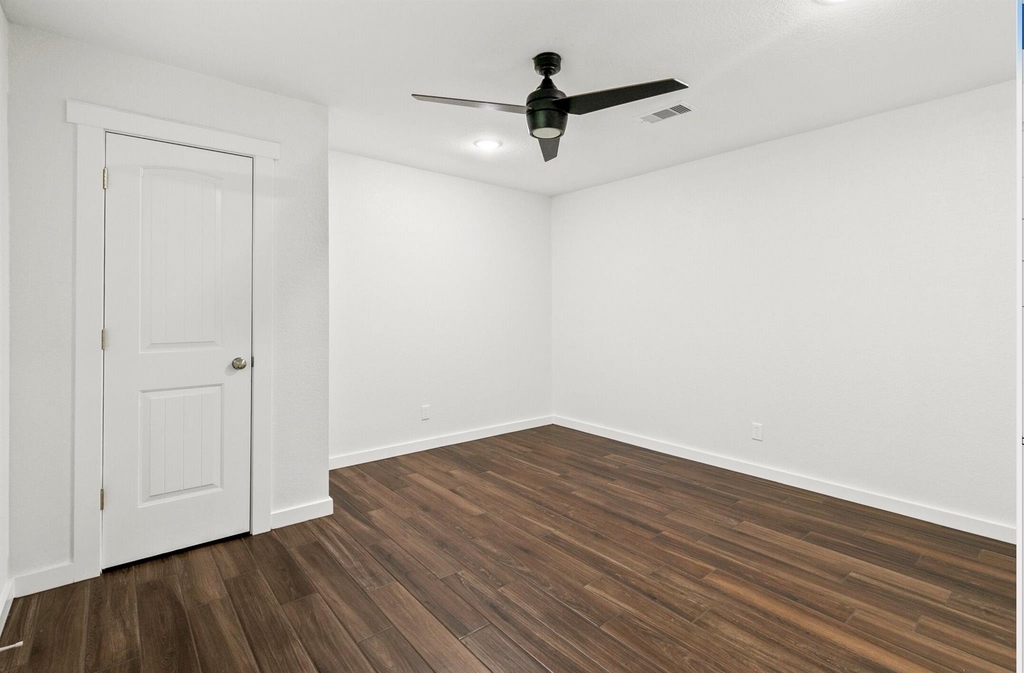 201 San Saba Street - Photo 12
